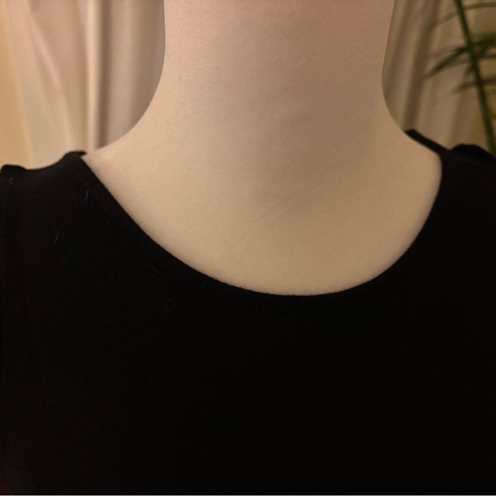 Old Navy Black Sleeveless Mini Dress - Picture 2 of 3